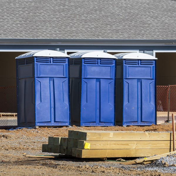 how can i report damages or issues with the portable restrooms during my rental period in De Queen AR